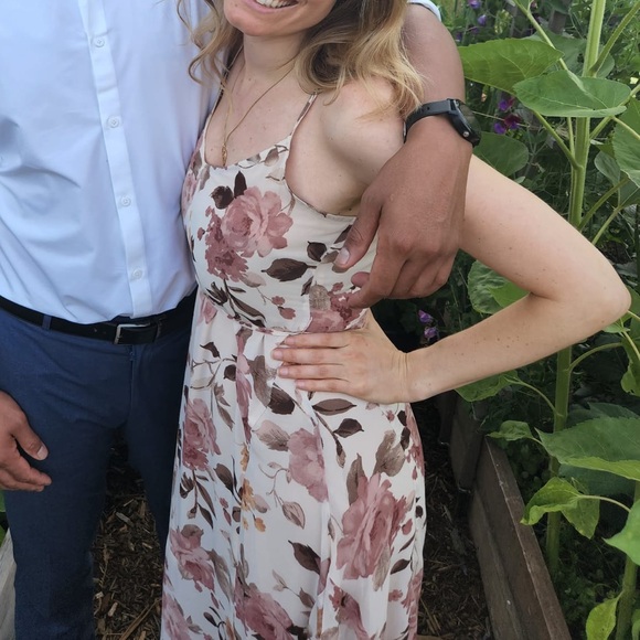 Dress forum size small pink flowered dress - Picture 4 of 4